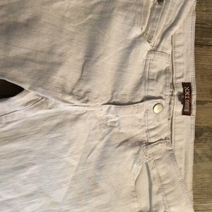 Forever 21White Jeans - Size 28
